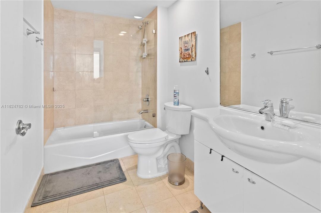 Active With Contract: $7,200 (3 beds, 3 baths, 1841 Square Feet)