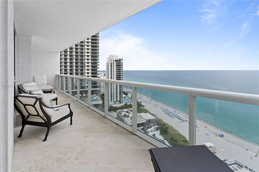 Active With Contract: $7,200 (3 beds, 3 baths, 1841 Square Feet)