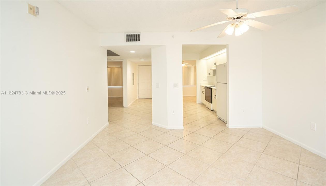 Recently Sold: $220,000 (2 beds, 2 baths, 1364 Square Feet)