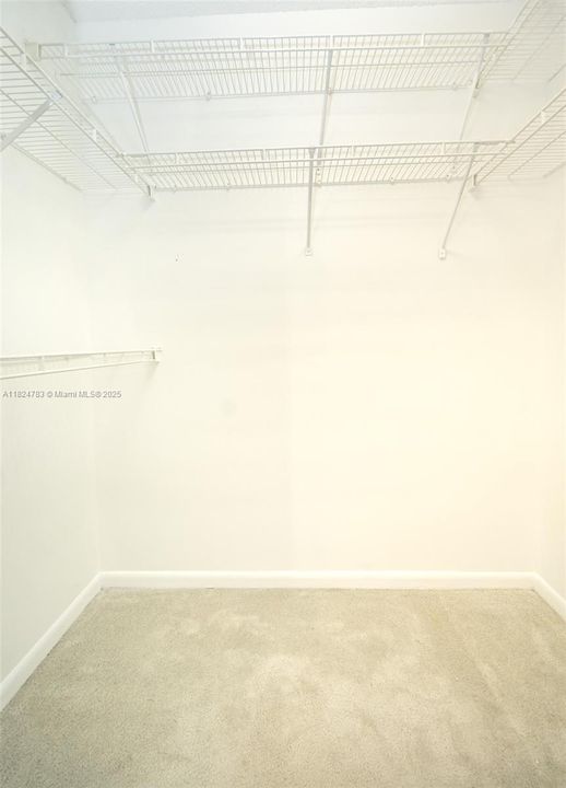 Recently Sold: $220,000 (2 beds, 2 baths, 1364 Square Feet)