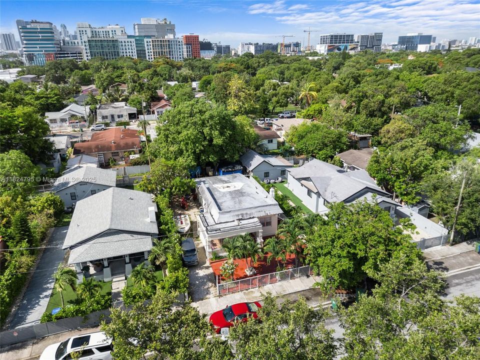 На продажу: $1,200,000 (3 спален, 2 ванн, 1583 Квадратных фут)