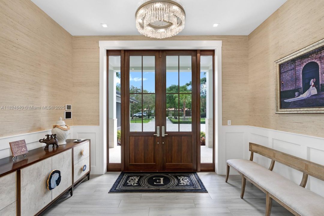 Vendido Recientemente: $7,995,000 (6 camas, 6 baños, 6299 Pies cuadrados)