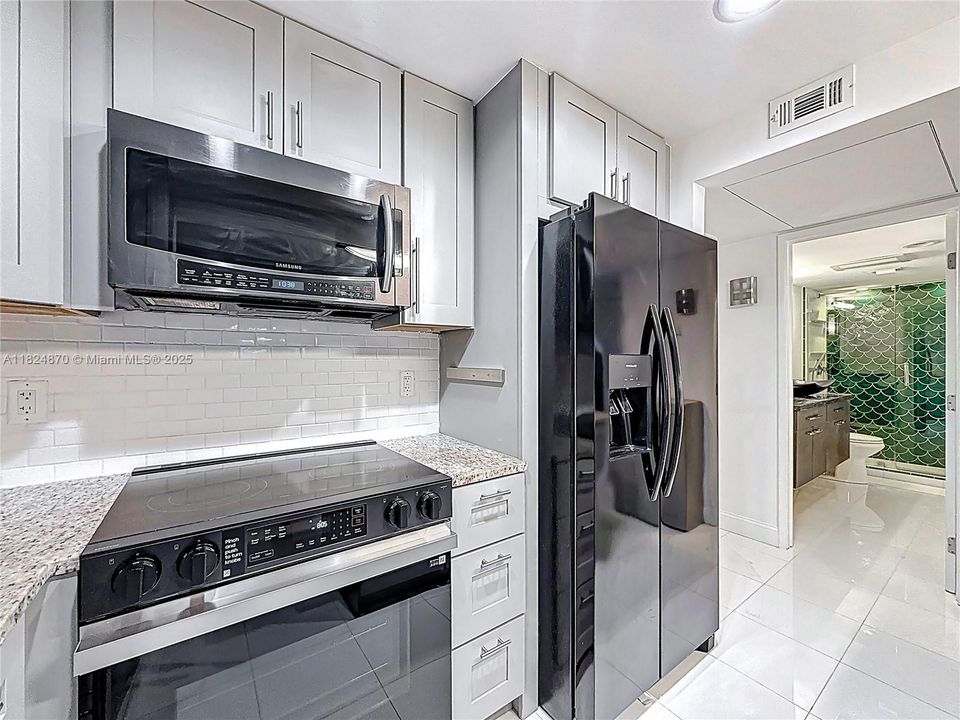 Recently Sold: $142,000 (1 beds, 1 baths, 750 Square Feet)