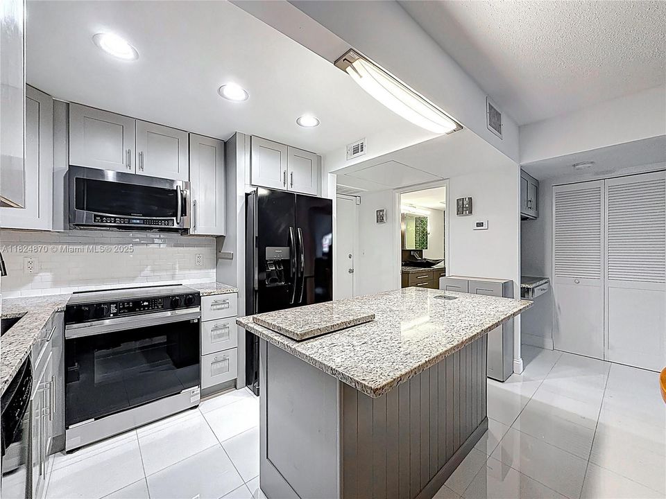 Recently Sold: $142,000 (1 beds, 1 baths, 750 Square Feet)