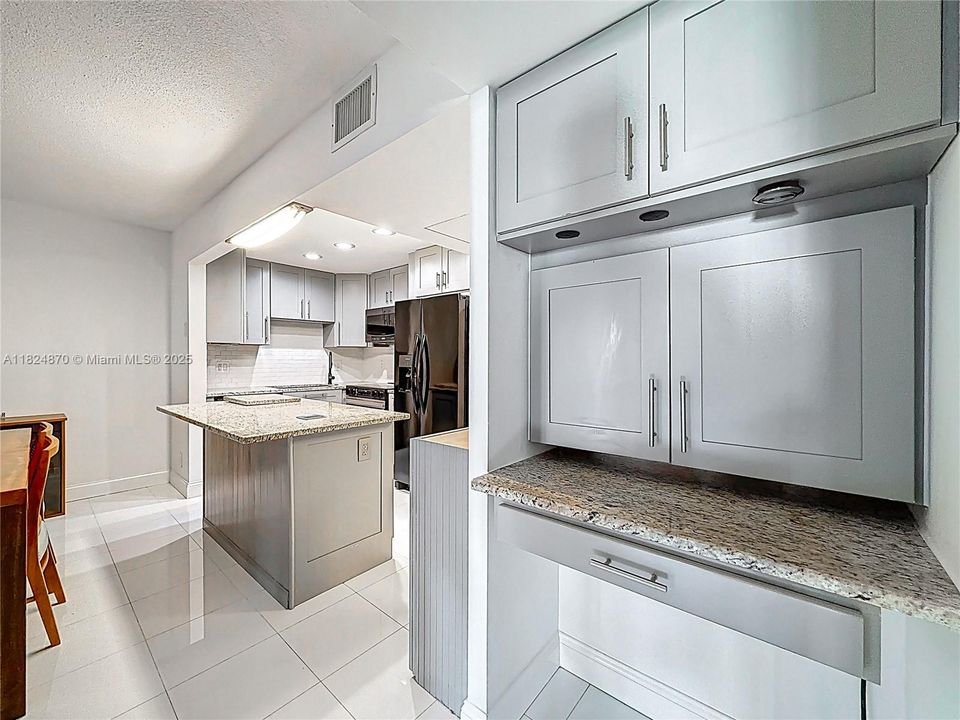 Recently Sold: $142,000 (1 beds, 1 baths, 750 Square Feet)