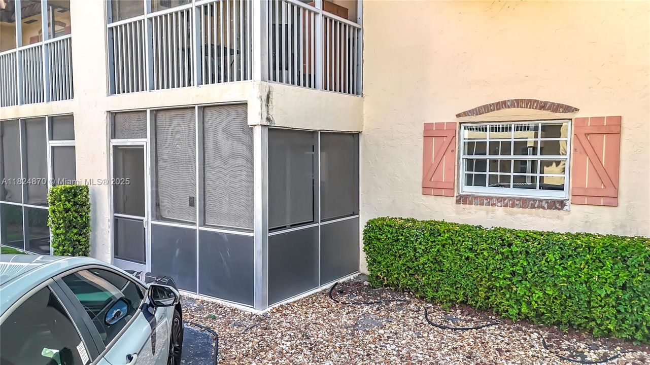 Recently Sold: $142,000 (1 beds, 1 baths, 750 Square Feet)