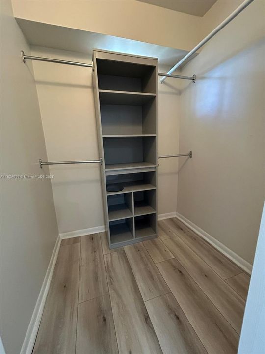 Недавно продано: $500,000 (2 спален, 2 ванн, 1270 Квадратных фут)