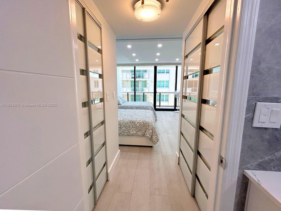 For Sale: $2,599,999 (2 beds, 2 baths, 1560 Square Feet)