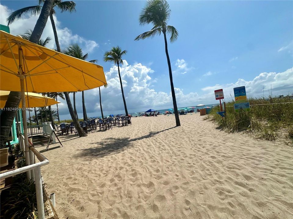 最近售出: $567,000 (3 贝兹, 2 浴室, 1116 平方英尺)