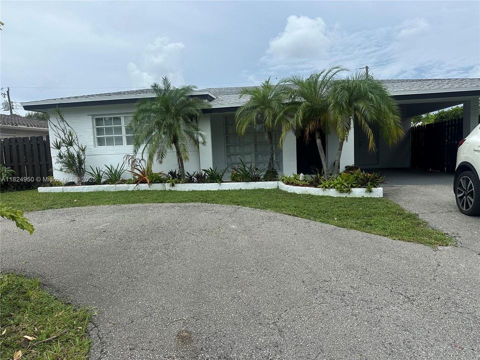 最近售出: $567,000 (3 贝兹, 2 浴室, 1116 平方英尺)