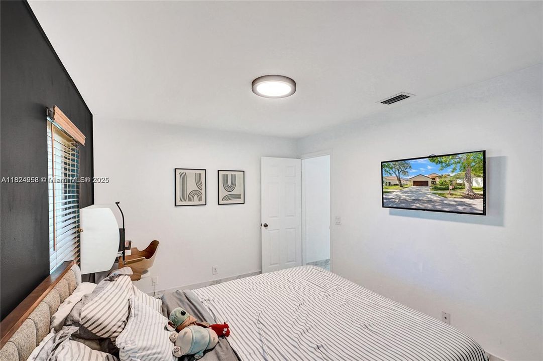 For Rent: $7,300 (4 beds, 3 baths, 2157 Square Feet)