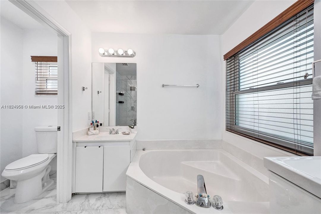 For Rent: $7,300 (4 beds, 3 baths, 2157 Square Feet)