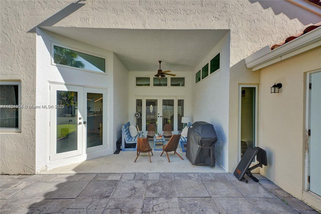 For Rent: $7,300 (4 beds, 3 baths, 2157 Square Feet)