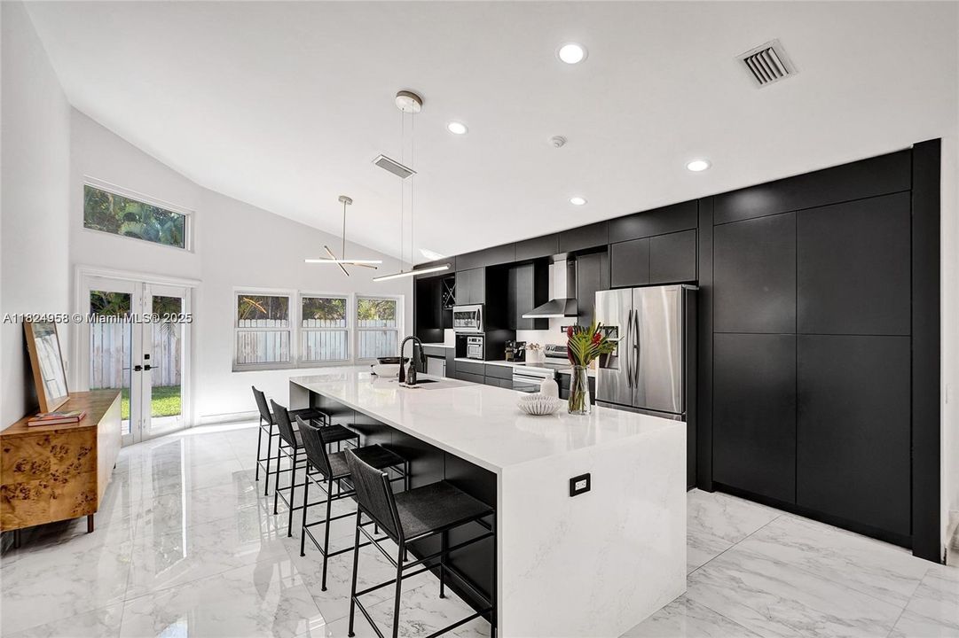 For Rent: $7,300 (4 beds, 3 baths, 2157 Square Feet)