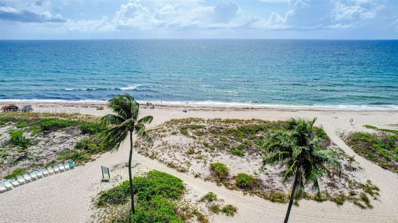 For Sale: $525,000 (2 beds, 2 baths, 1160 Square Feet)