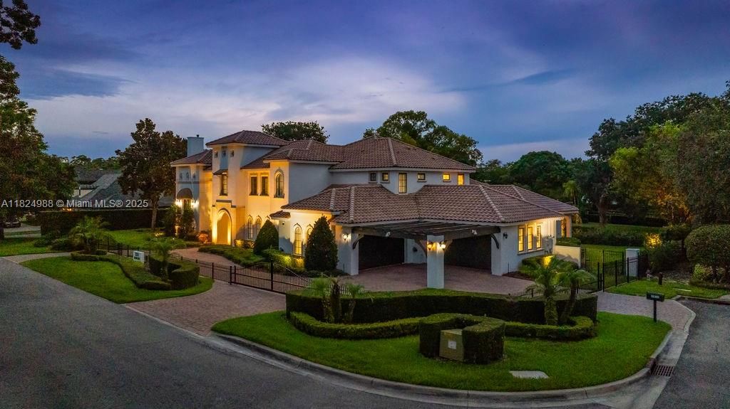 En Venta: $5,495,000 (5 camas, 6 baños, 7278 Pies cuadrados)