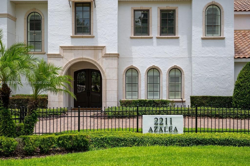 En Venta: $5,495,000 (5 camas, 6 baños, 7278 Pies cuadrados)