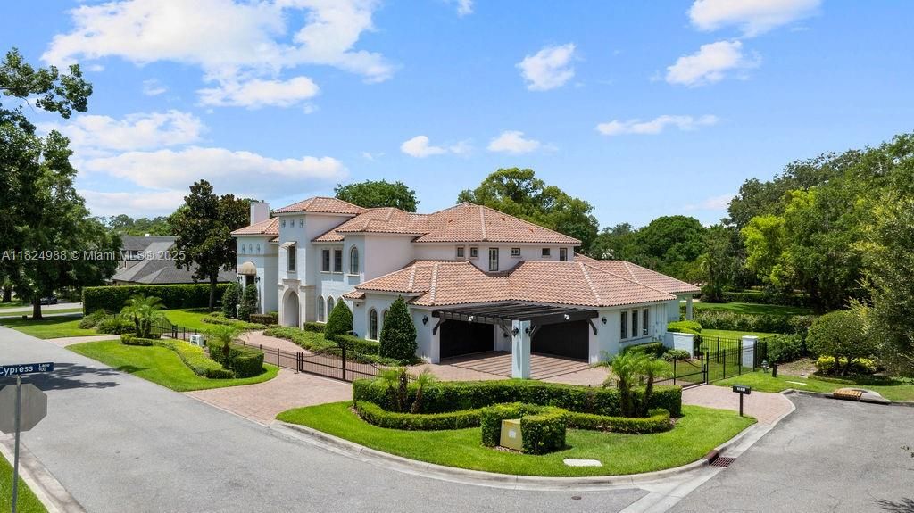 En Venta: $5,495,000 (5 camas, 6 baños, 7278 Pies cuadrados)