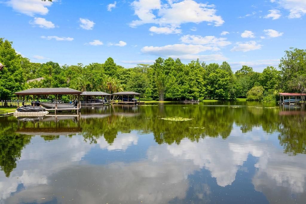 En Venta: $5,495,000 (5 camas, 6 baños, 7278 Pies cuadrados)