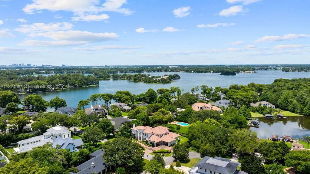 En Venta: $5,495,000 (5 camas, 6 baños, 7278 Pies cuadrados)