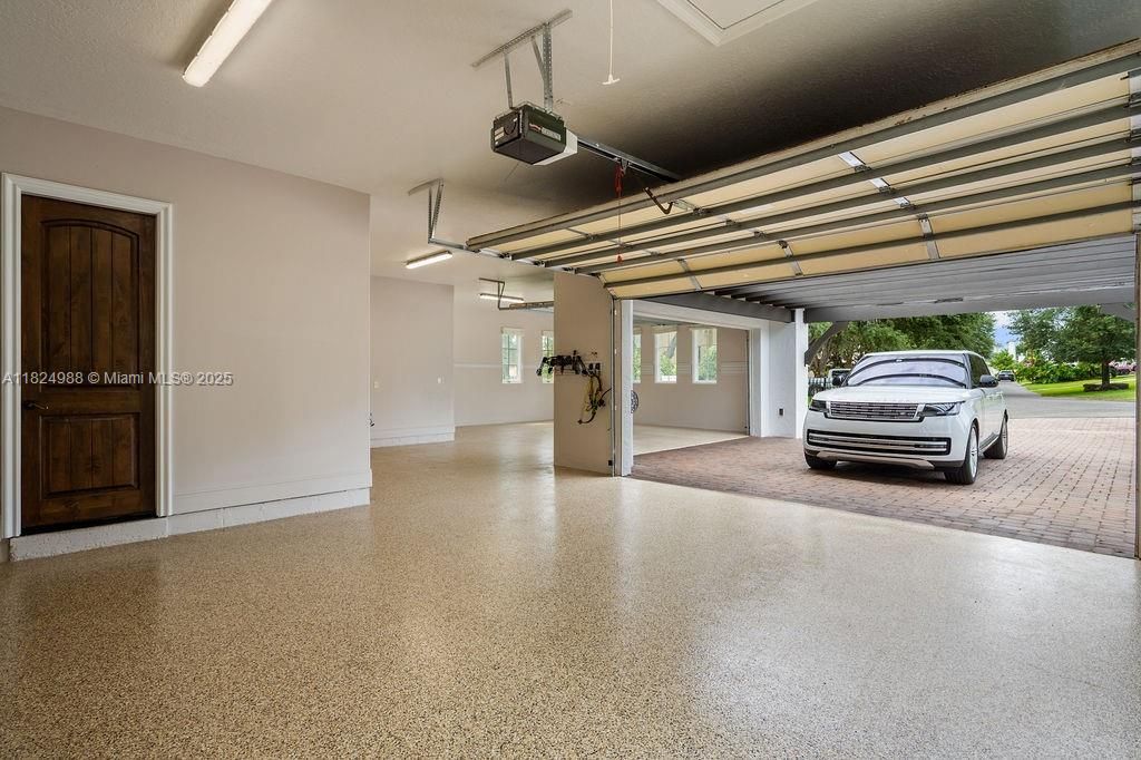 En Venta: $5,495,000 (5 camas, 6 baños, 7278 Pies cuadrados)