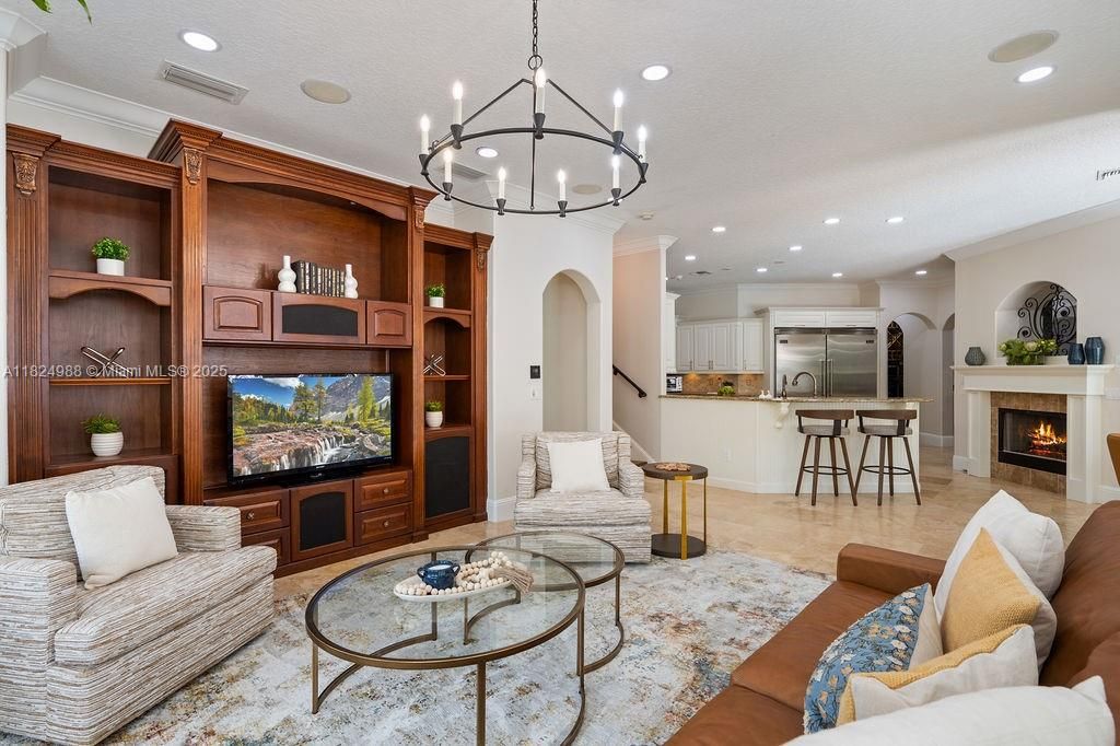 En Venta: $5,495,000 (5 camas, 6 baños, 7278 Pies cuadrados)