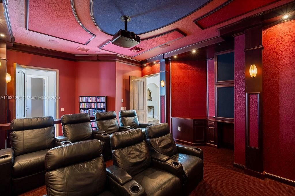 En Venta: $5,495,000 (5 camas, 6 baños, 7278 Pies cuadrados)