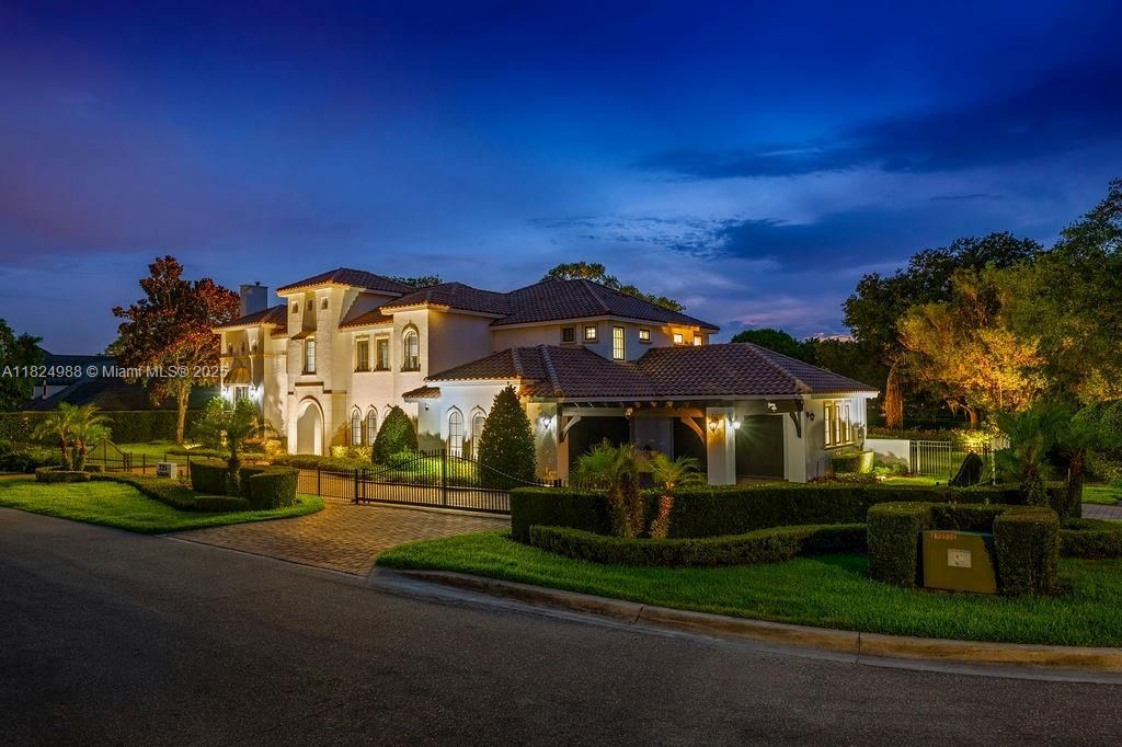 En Venta: $5,495,000 (5 camas, 6 baños, 7278 Pies cuadrados)