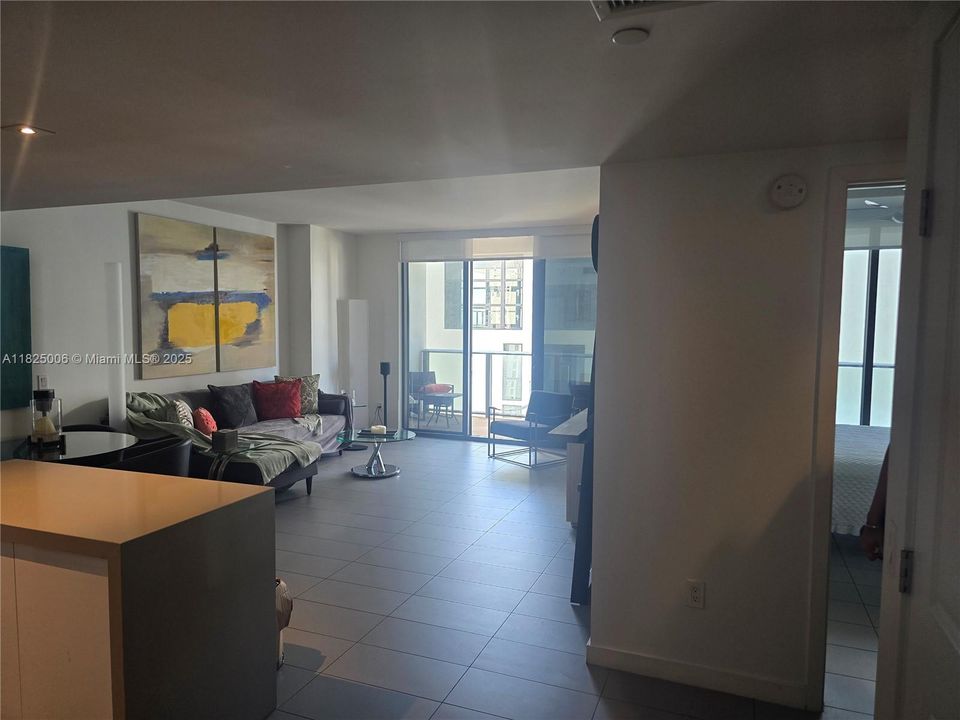 待售: $420,000 (1 贝兹, 1 浴室, 752 平方英尺)