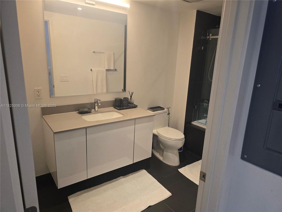 待售: $420,000 (1 贝兹, 1 浴室, 752 平方英尺)