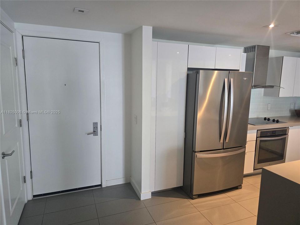 待售: $420,000 (1 贝兹, 1 浴室, 752 平方英尺)