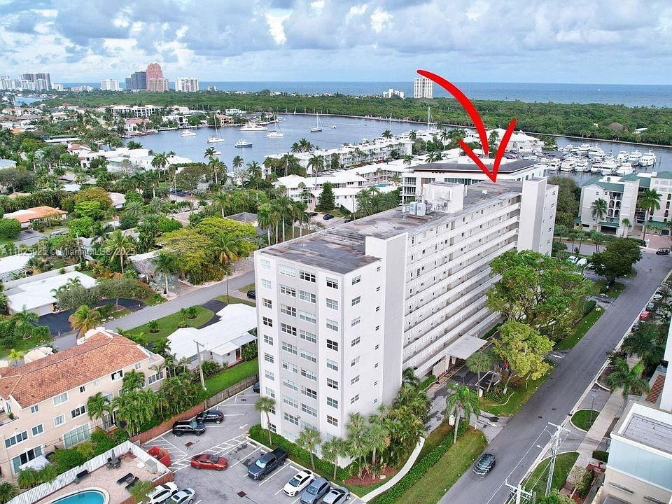 For Sale: $290,000 (2 beds, 1 baths, 970 Square Feet)