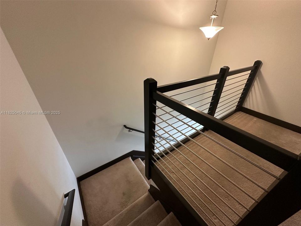 For Rent: $3,700 (3 beds, 3 baths, 1850 Square Feet)