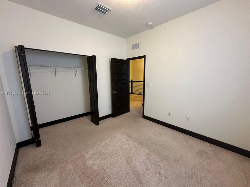 For Rent: $3,700 (3 beds, 3 baths, 1850 Square Feet)