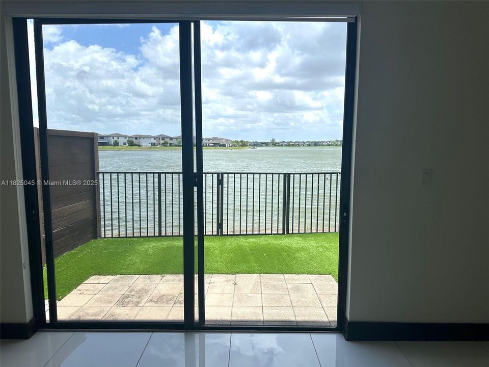 For Rent: $3,700 (3 beds, 3 baths, 1850 Square Feet)