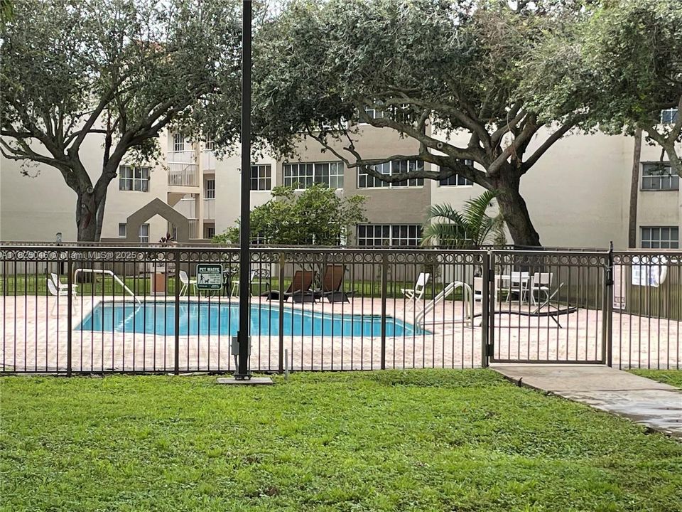 Activo con contrato: $254,500 (2 camas, 2 baños, 1004 Pies cuadrados)