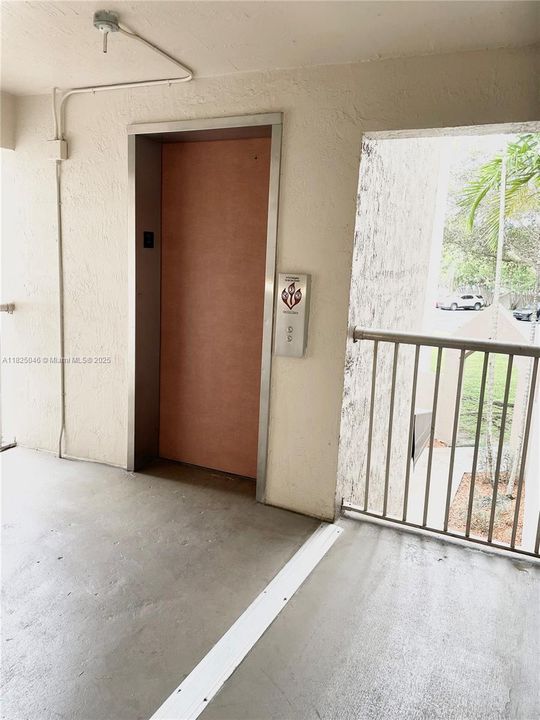 Activo con contrato: $254,500 (2 camas, 2 baños, 1004 Pies cuadrados)