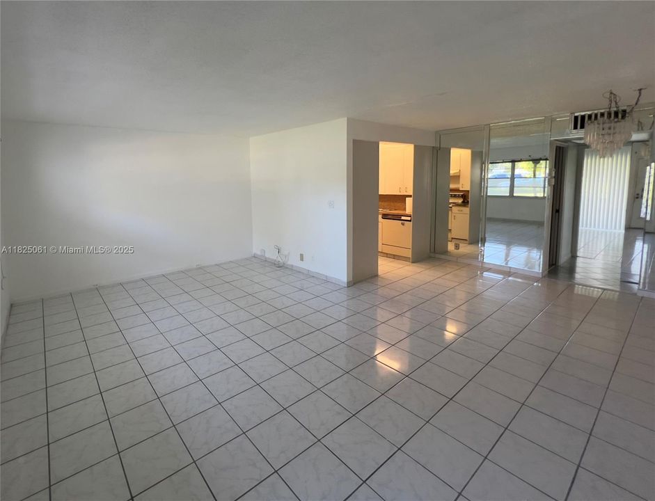 Vendido Recientemente: $60,000 (1 camas, 1 baños, 798 Pies cuadrados)