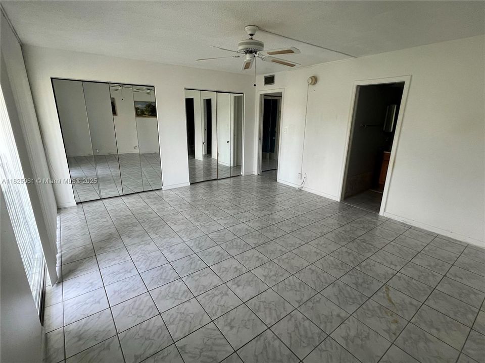 Vendido Recientemente: $60,000 (1 camas, 1 baños, 798 Pies cuadrados)