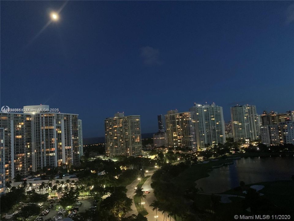 На продажу: $269,000 (1 спален, 1 ванн, 755 Квадратных фут)