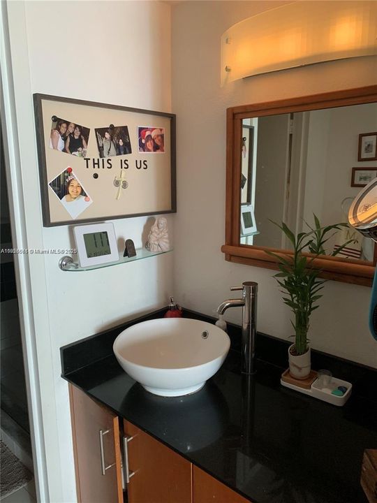 На продажу: $269,000 (1 спален, 1 ванн, 755 Квадратных фут)