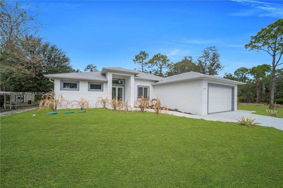 For Sale: $475,000 (4 beds, 3 baths, 2009 Square Feet)