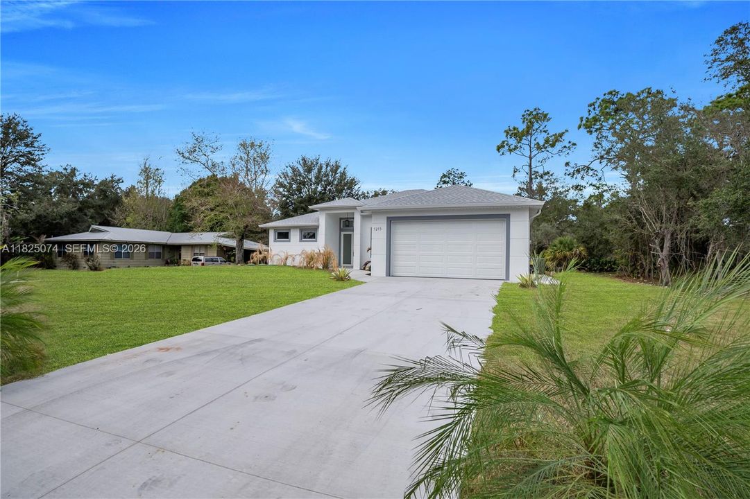 For Sale: $475,000 (4 beds, 3 baths, 2009 Square Feet)