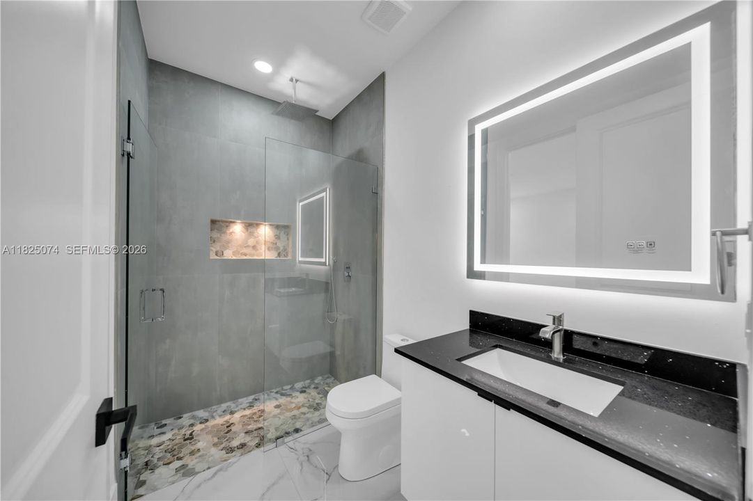 For Sale: $475,000 (4 beds, 3 baths, 2009 Square Feet)