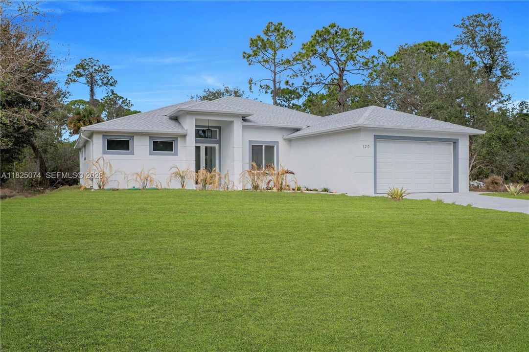 For Sale: $475,000 (4 beds, 3 baths, 2009 Square Feet)