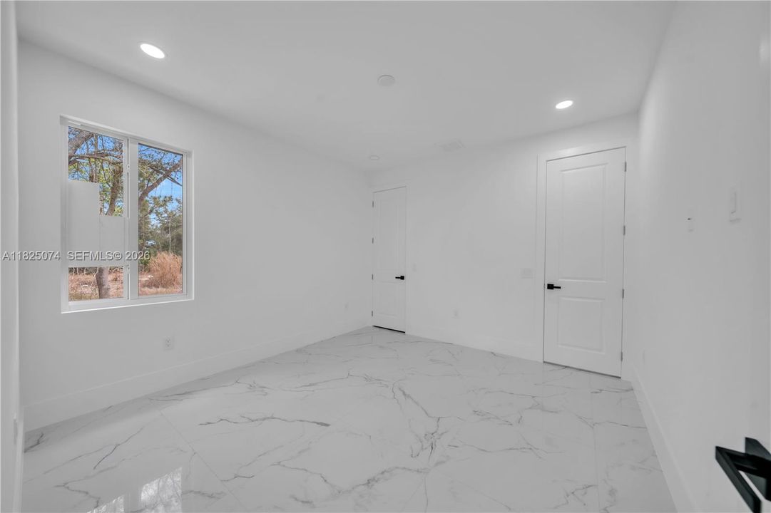 For Sale: $475,000 (4 beds, 3 baths, 2009 Square Feet)