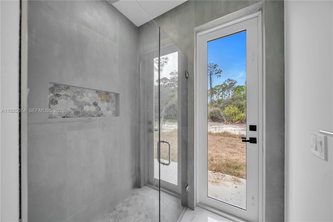 For Sale: $475,000 (4 beds, 3 baths, 2009 Square Feet)