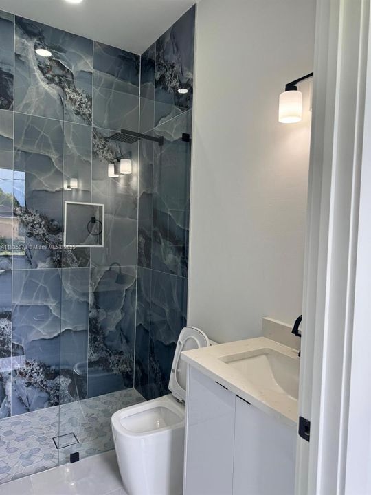 Recientemente alquilado: $1,500 (1 camas, 1 baños, 650 Pies cuadrados)