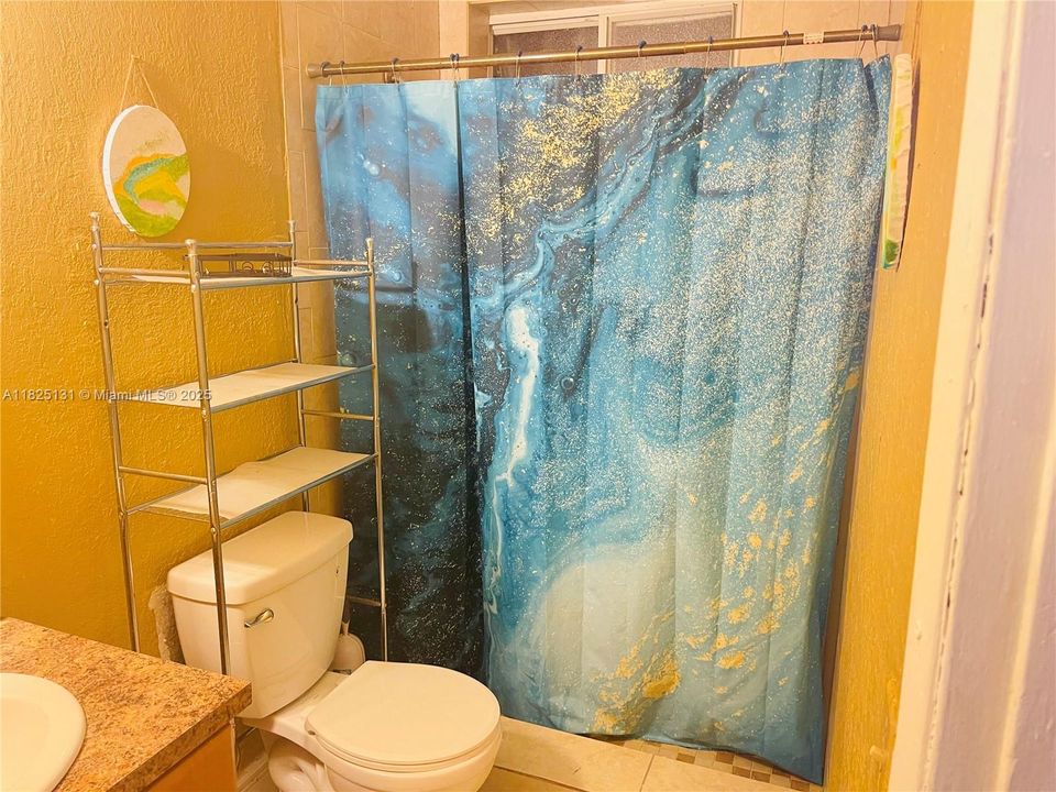 For Sale: $465,000 (3 beds, 2 baths, 1232 Square Feet)