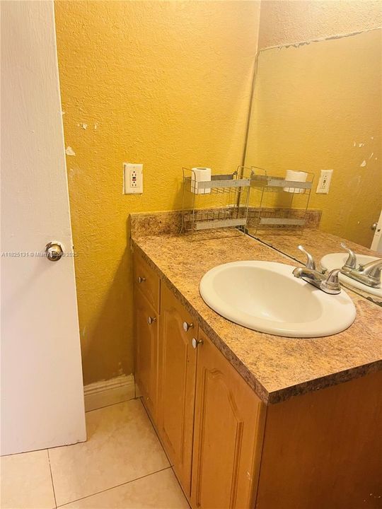 For Sale: $465,000 (3 beds, 2 baths, 1232 Square Feet)